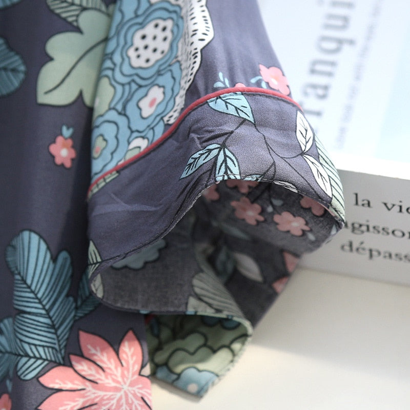 New women's pajamas floral print