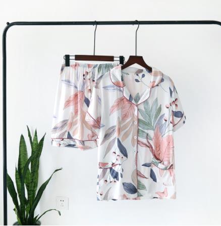 New women's pajamas floral print